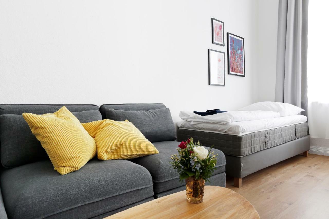 Greif By Rockchair L Superhost Status L 2 Bedrooms Boxspringbeds In Center - Cozy Family & Business Flair Welcomes You! Appartement Berlijn